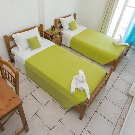 فندق Riviera Seaside By Estia 3*