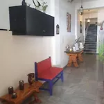 Riviera Seaside By Estia Hotel 3*