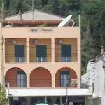 فندق Riviera Seaside By Estia
