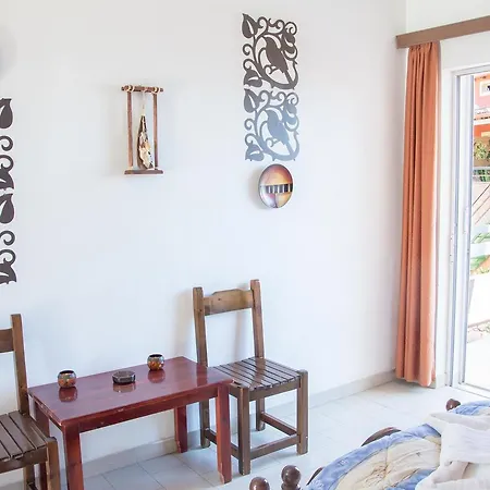 Riviera Seaside By Estia Hotel