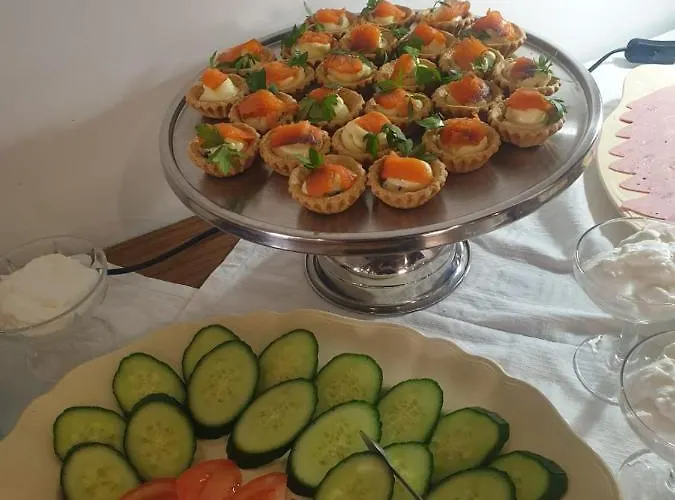 Riviera Seaside By Estia Hotel