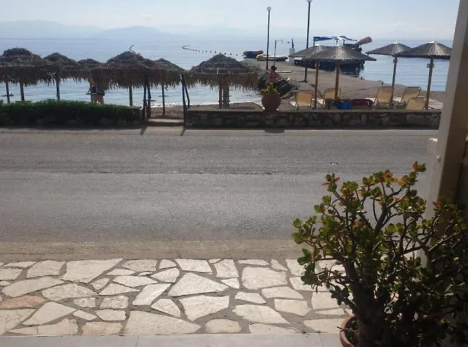 Riviera Seaside By Estia Hotel 3*