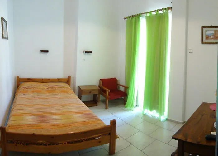 Hotel Riviera Seaside By Estia 3*