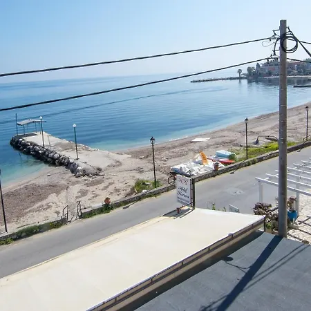 Riviera Seaside By Estia Hotel