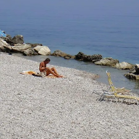 Riviera Seaside Hotel
