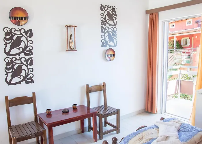 Riviera Seaside By Estia Hotell